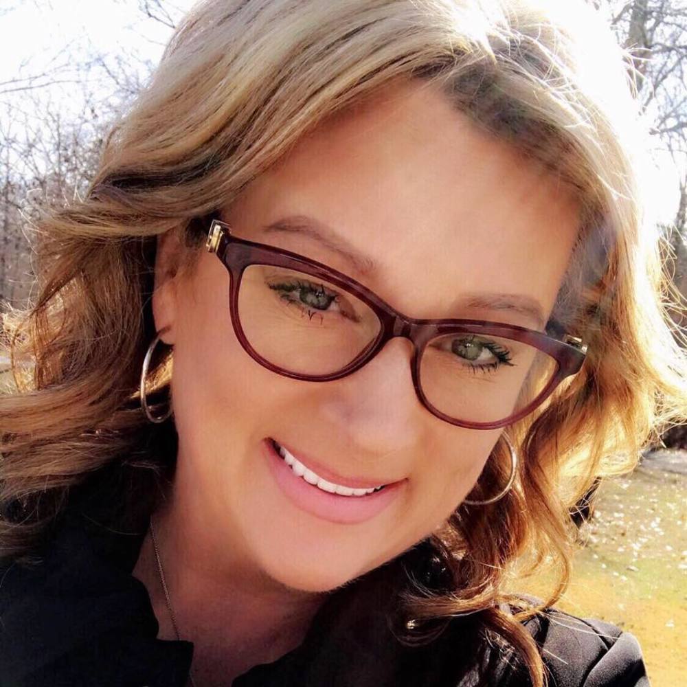 Meet your Posher, Jacqueline